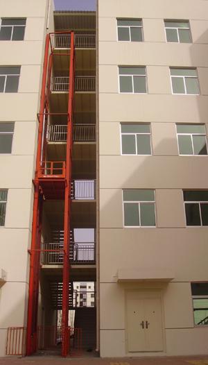 導(dǎo)軌式液壓升降機 導(dǎo)軌式液壓升降機